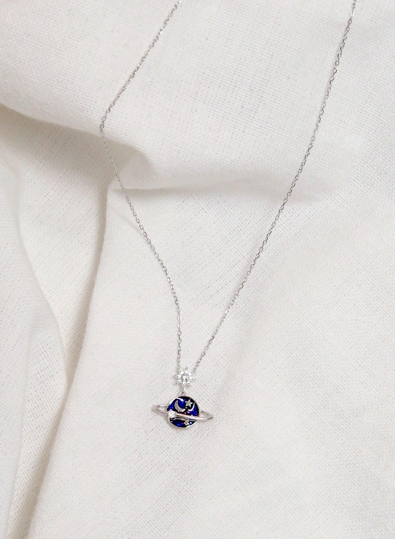 Starry Saturn Necklace (Silver)